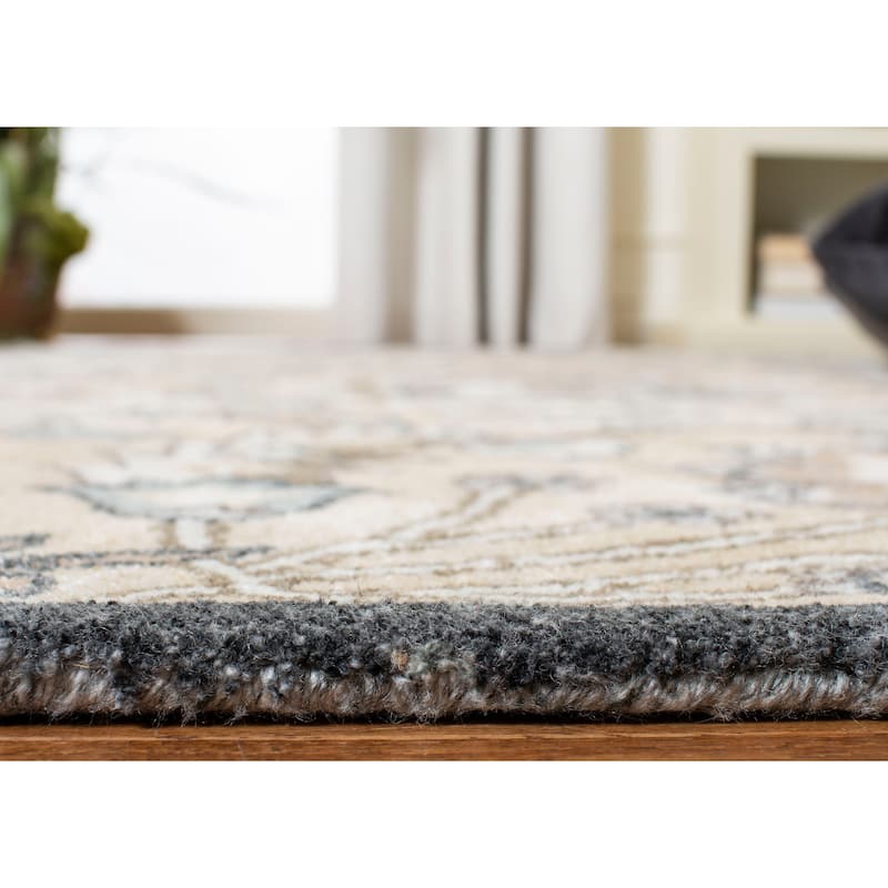SAFAVIEH Handmade Bella Faith Modern Floral Wool Rug