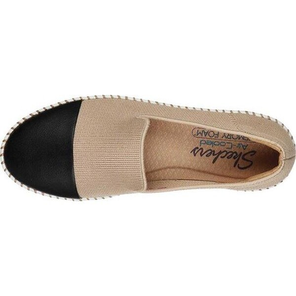 cleo stitch skechers