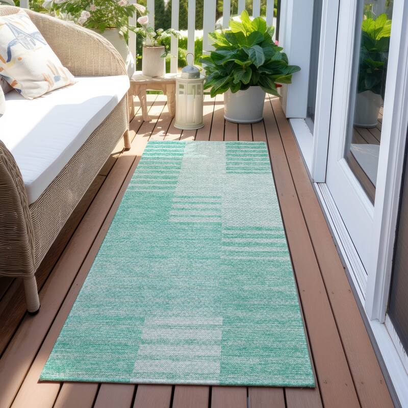 Machine Washable Indoor/ Outdoor Chantille Contemporary Geometric Rug