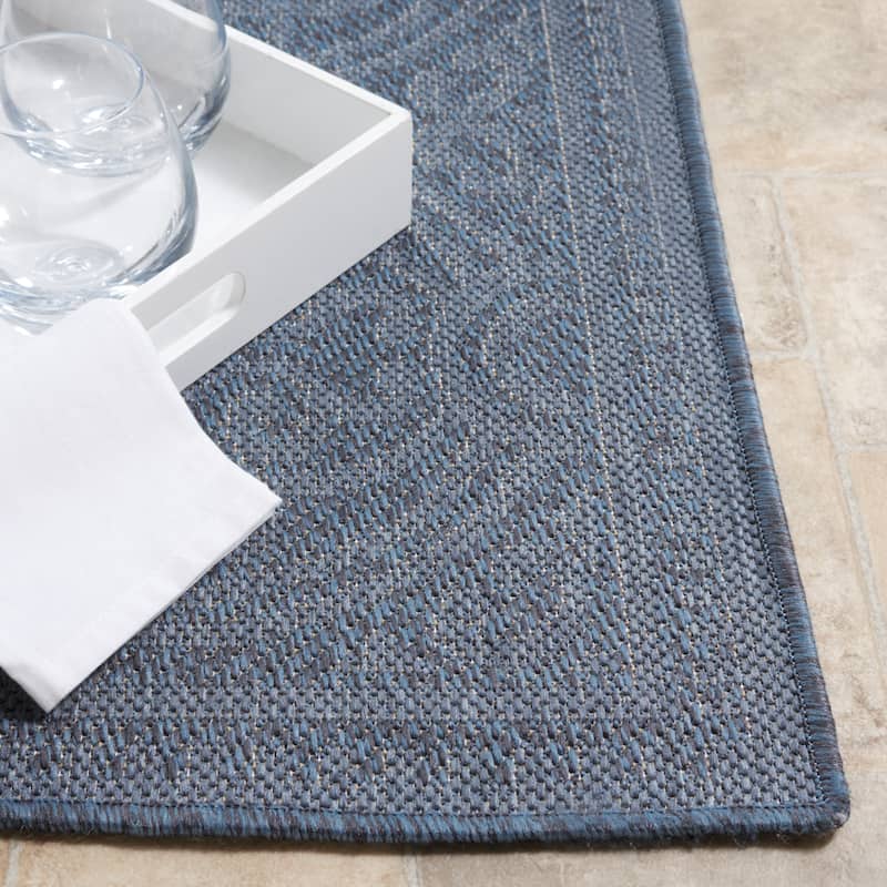 SAFAVIEH Bermuda Artimisia Geometric Indoor/Outdoor Waterproof Rug
