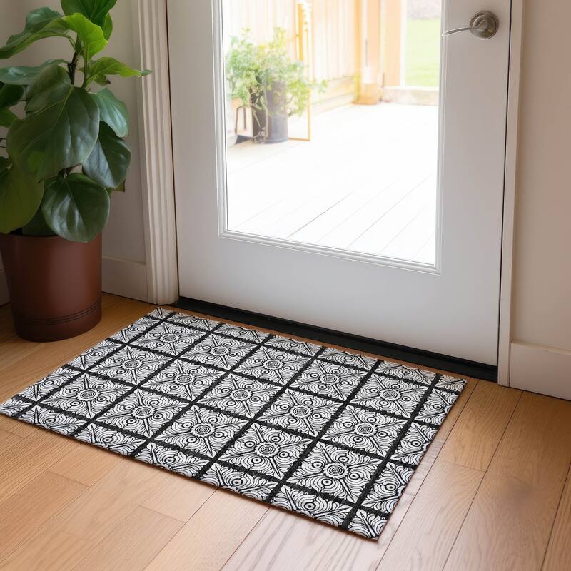 Machine Washable Indoor/ Outdoor Chantille Mosaic Rug