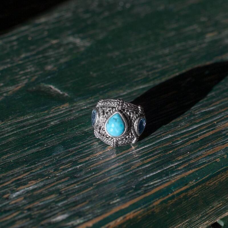 Curata 925 Sterling Silver Blue Topaz and Simulated Turquoise Ring Ornate Oxidized