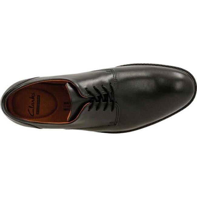 clarks truxton plain