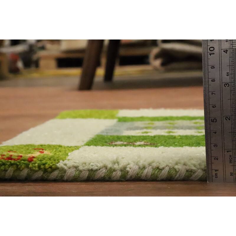 Hand Knotted Oriental 100% Wool Carpet Tribal Tribal Green Gabbeh Area Rug - 1' 4'' X 1' 4''