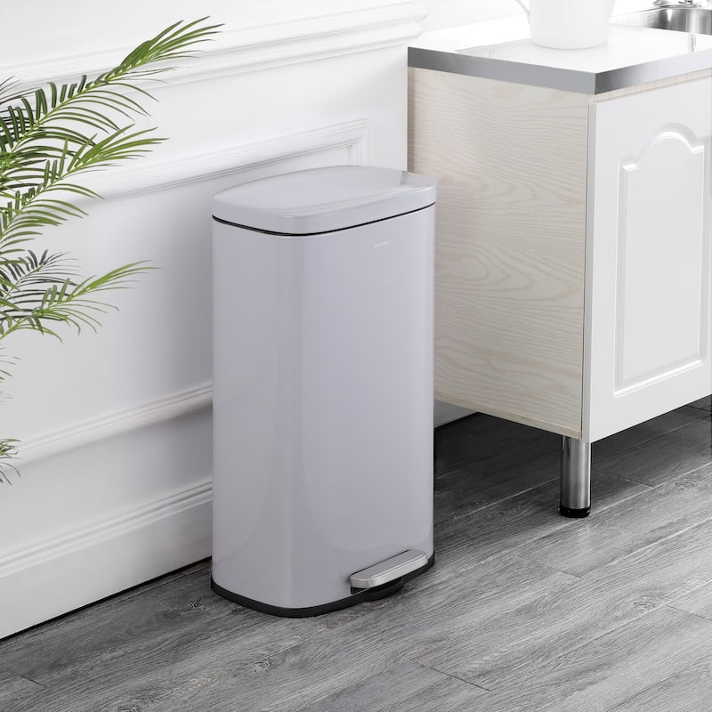 happimess Curtis 8-Gallon Step-Open Trash Can