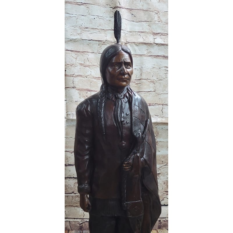 Hot Cast Bronze Native American Indian Chief Sculpture Statue Figure After C.M. Russell