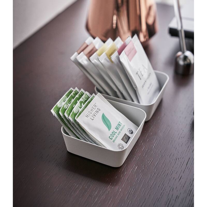 Yamazaki Home Vanity Tray - Flat - Two Sizes, Steel, 3.5" x 3.5" - L 3.54 x W 3.54 x H 1.57 inches