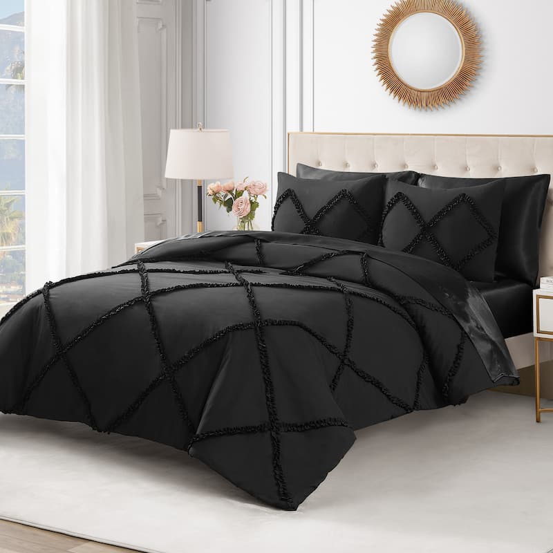 Juicy Couture Diamond Ruffle Reversible Comforter Set - Black - Twin XL