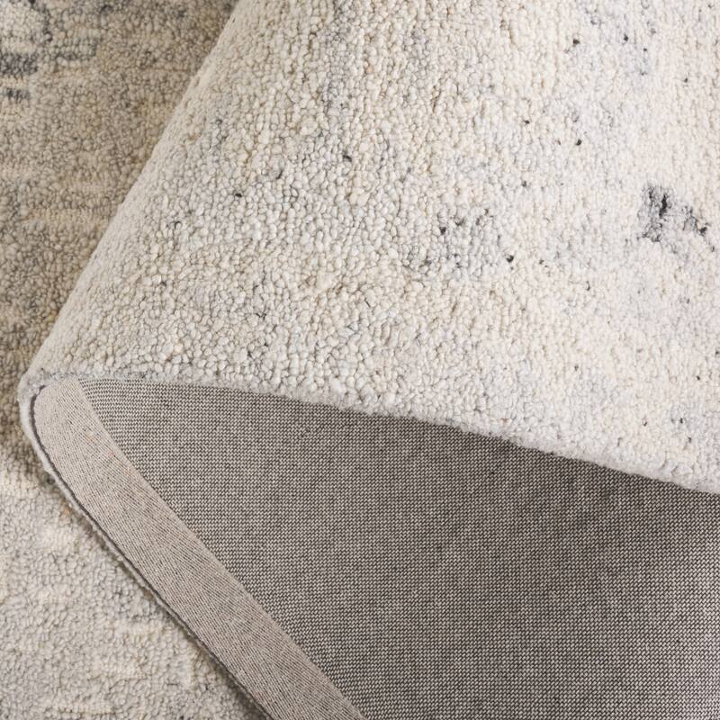 SAFAVIEH Handmade Harvest Akiko Modern Contemporary Wool Rug
