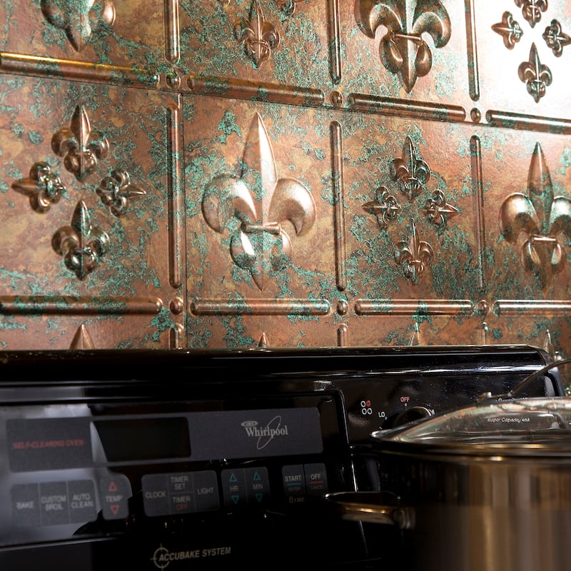 FASÄDE Fleur de Lis Decorative Vinyl Backsplash Panel
