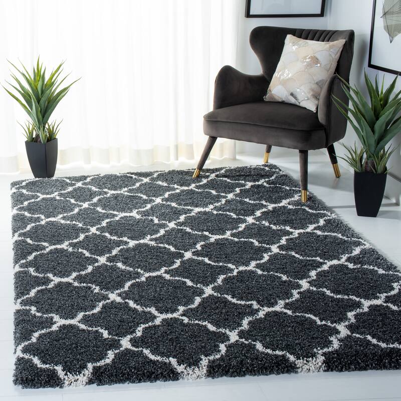 SAFAVIEH Hudson Shag Vitchka Glam Trellis 2-inch Area Rug - 4' x 6' - Dark Grey/Ivory