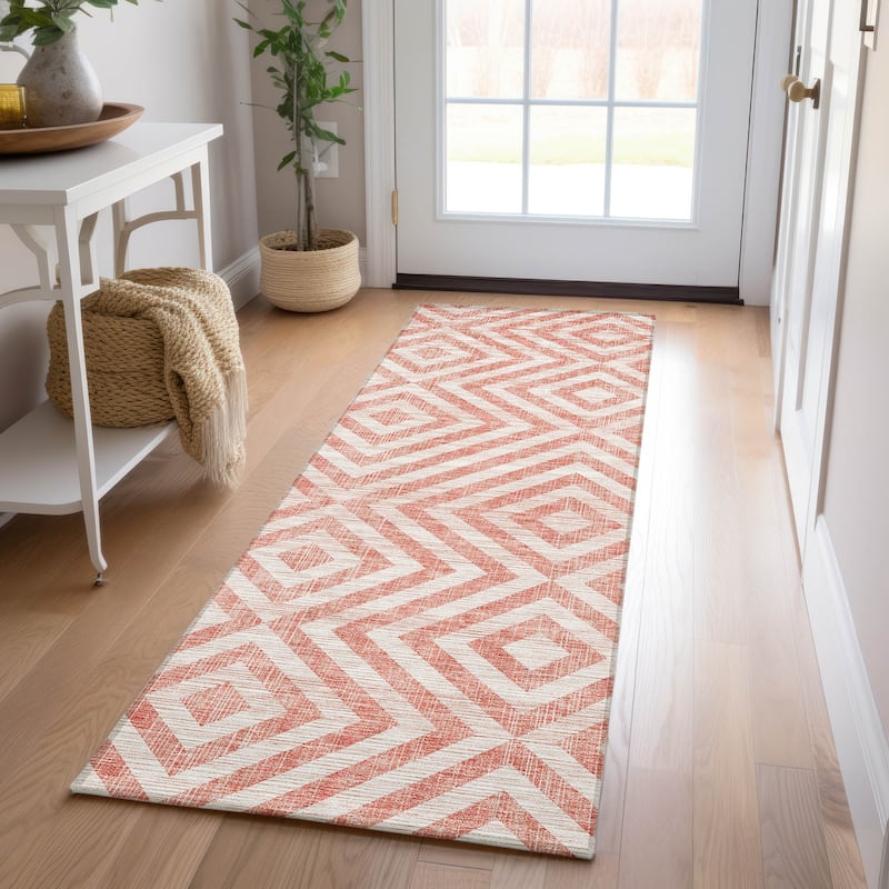 Machine Washable Indoor/ Outdoor Chantille Geo Diamond Rug