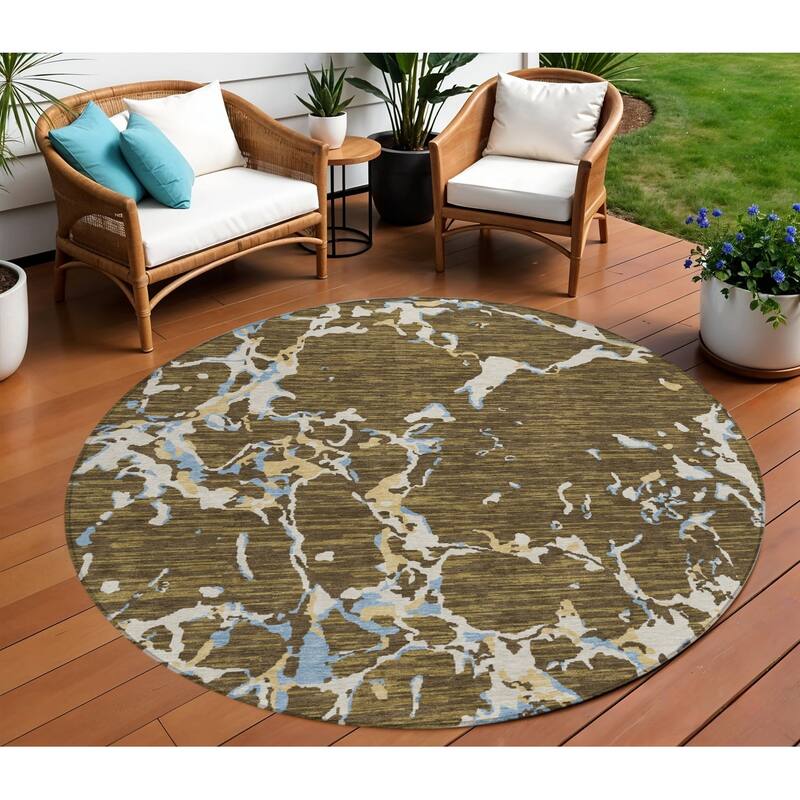 HomeRoots Striped Transitional Rectangle Outdoor Rug - 8' Round