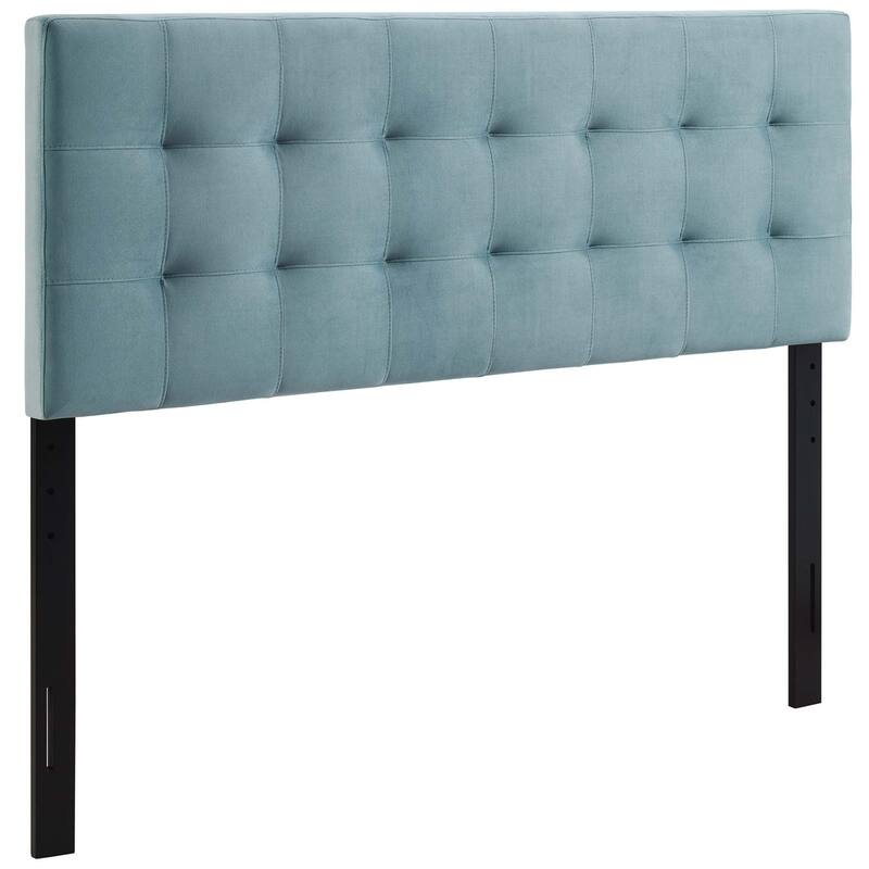 Carson Carrington Labbgard King Biscuit Tufted Velvet Headboard