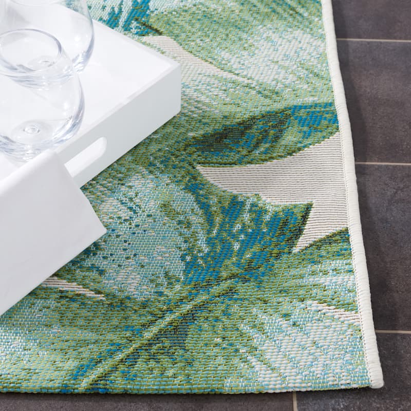 SAFAVIEH Barbados Floricica Tropical Indoor/Outdoor Waterproof Rug
