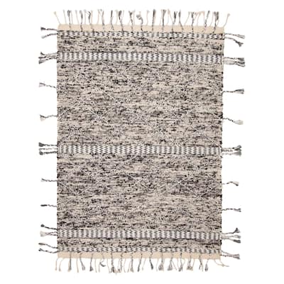 Sienna Black Rug 5'6" x 8'1" - 5'6 x 8'1