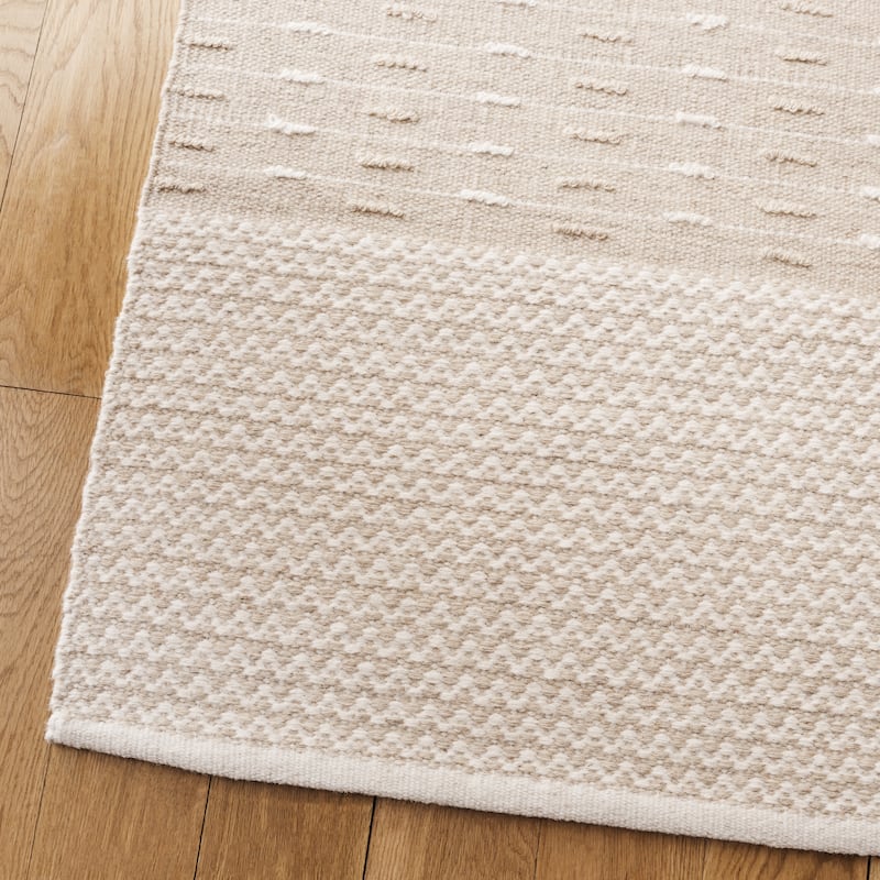 Martha Stewart by SAFAVIEH Handmade Inabat Wool Rug