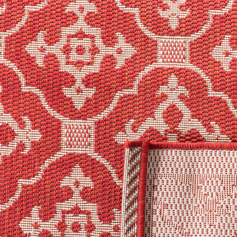 SAFAVIEH Courtyard Sonja Indoor/ Outdoor Waterproof Patio Backyard Rug