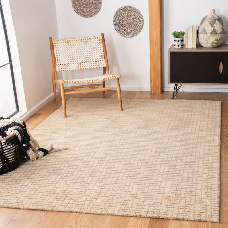 SAFAVIEH Handmade Himalaya Layered Faux Bois Modern Wool Rug - 6' x 9' - Beige