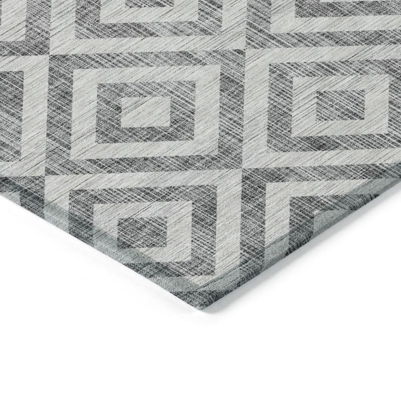 HomeRoots Geometric Transitional Rectangle Outdoor Rug