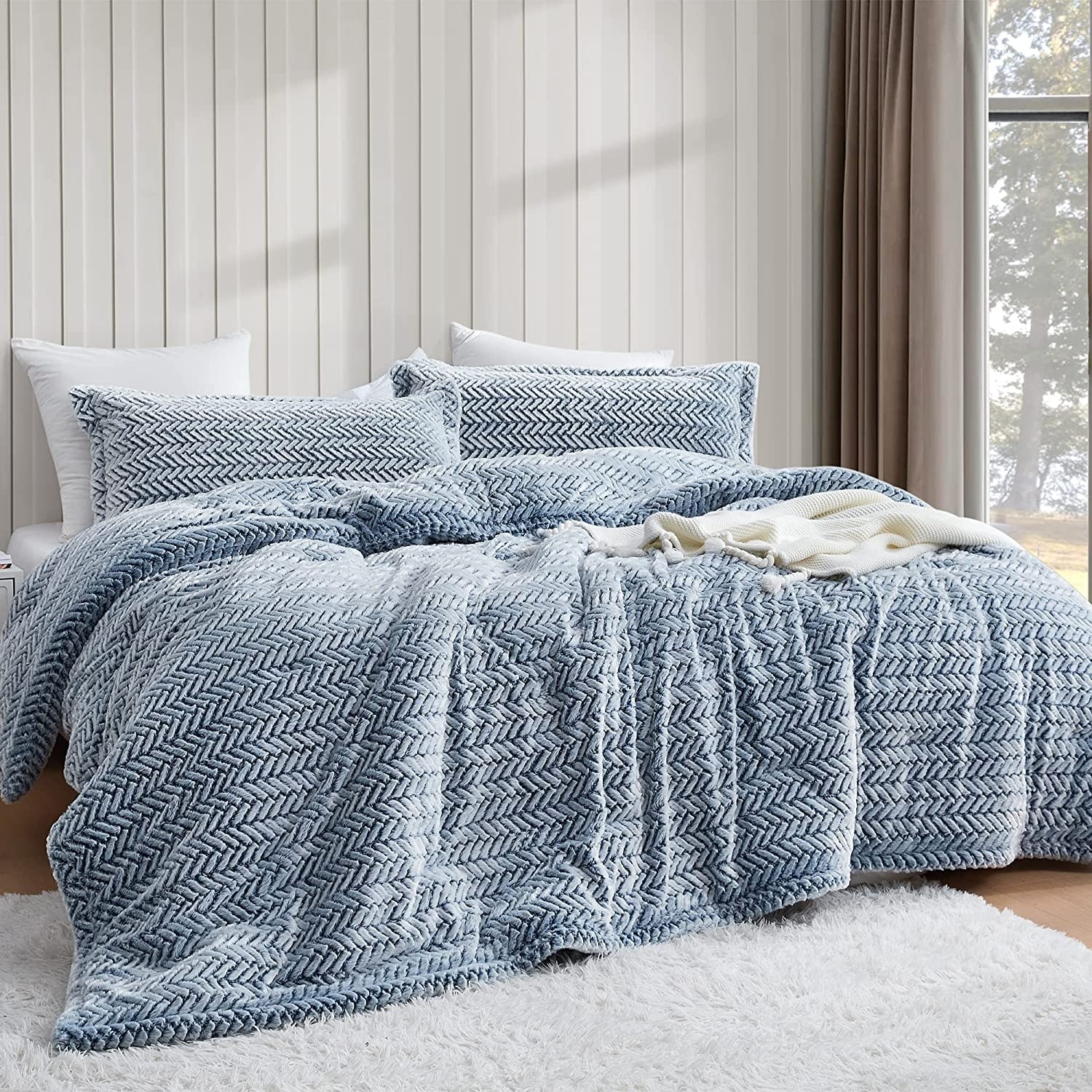 Coma Inducer® Cozy Peaks® Chevron Frosted Navy Oversized Comforter Set