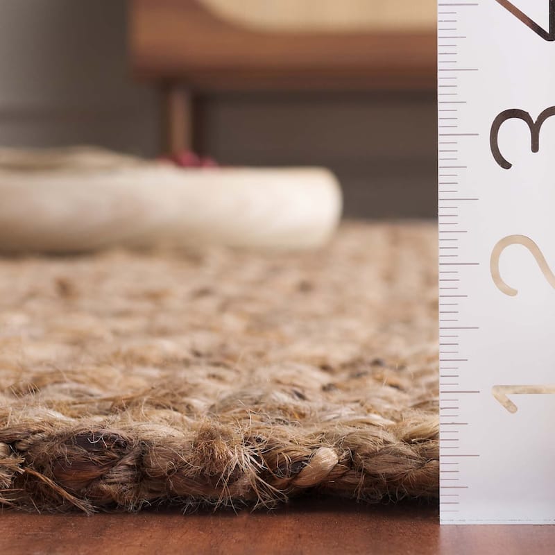 SAFAVIEH Handmade Natural Fiber Khloe Fringe Jute Rug