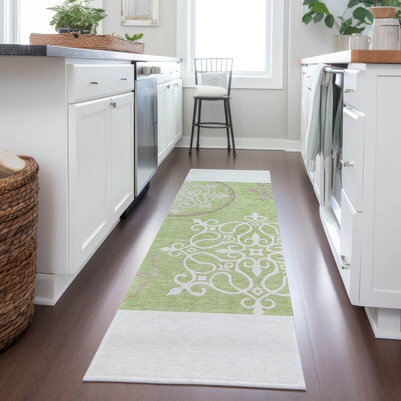 Machine Washable Indoor/ Outdoor Chantille Bold Medallion Rug