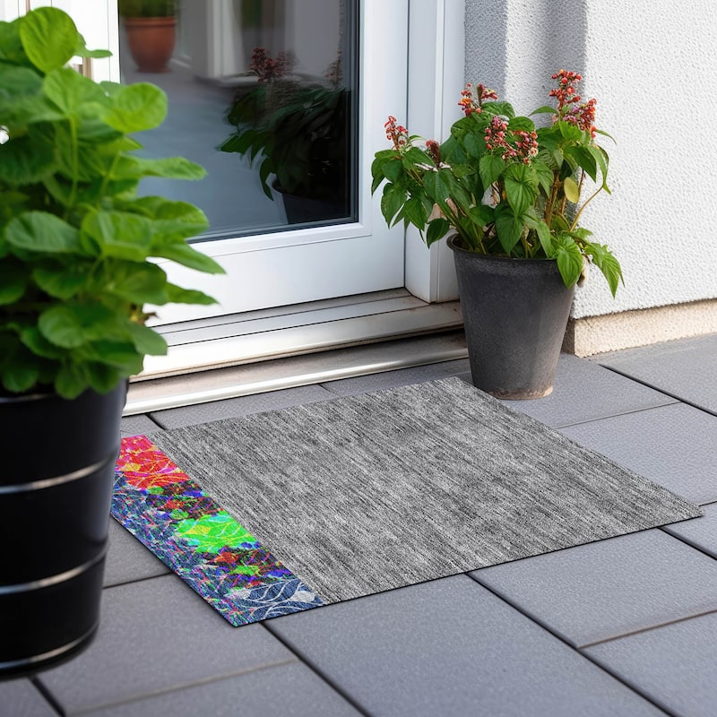 Machine Washable Indoor/ Outdoor Chantille Contempoary Geo Rug - Navy - 1'8" x 2'6"
