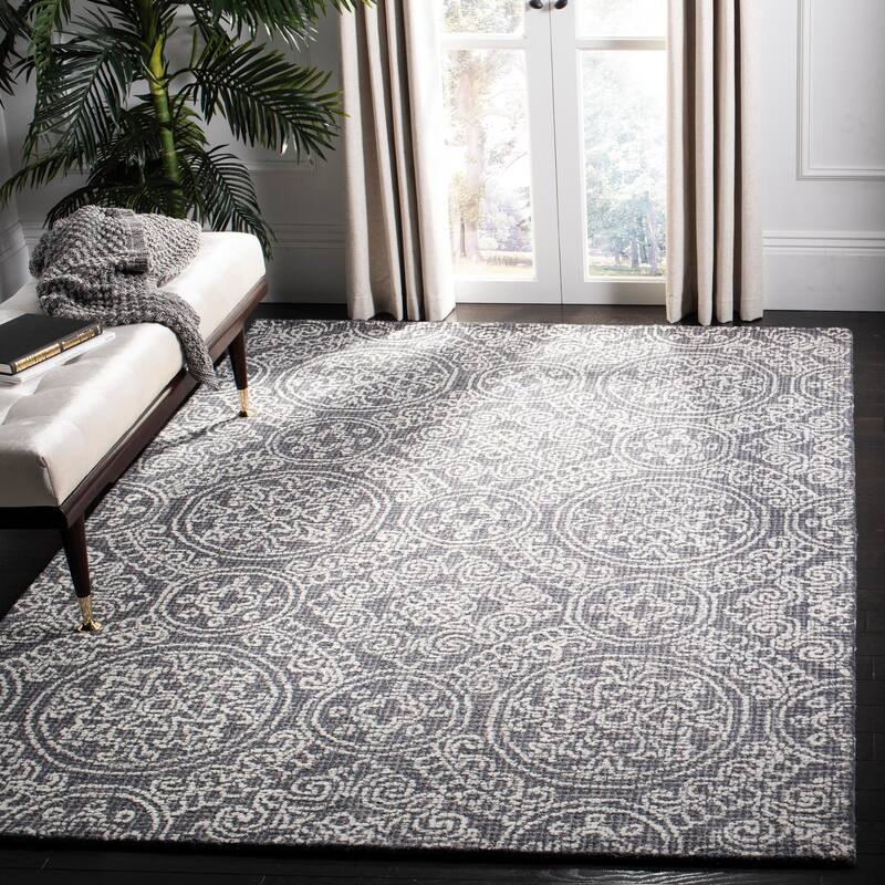 SAFAVIEH Handmade Abstract Pramila Modern Wool Rug - 4' x 6' - Grey/Ivory