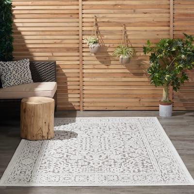 Nourison Calobra Transitional Persian Floral Indoor Outdoor Area Rug