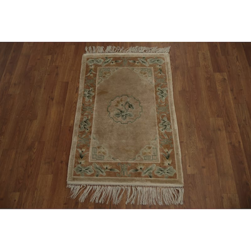 Hand Knotted Oriental 100% Silk Carpet Traditional Medallion Beige & Ivories Art Deco Area Rug - 3' 2'' X 2' 1''
