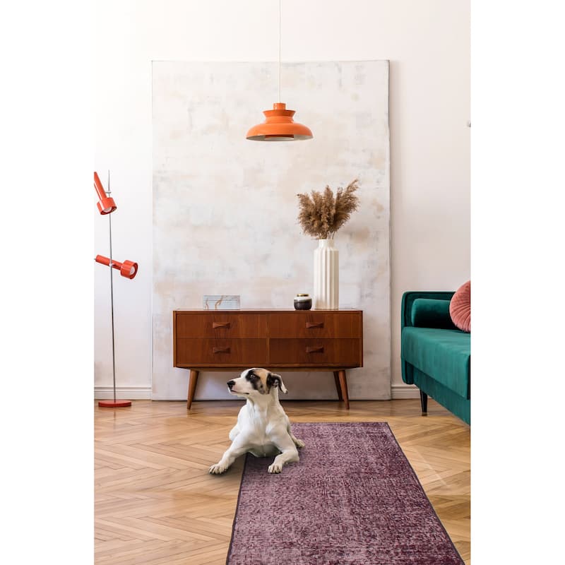 ECARPETGALLERY Hand-knotted Color Transition Burgundy Wool Rug - 2'4 x 8'4