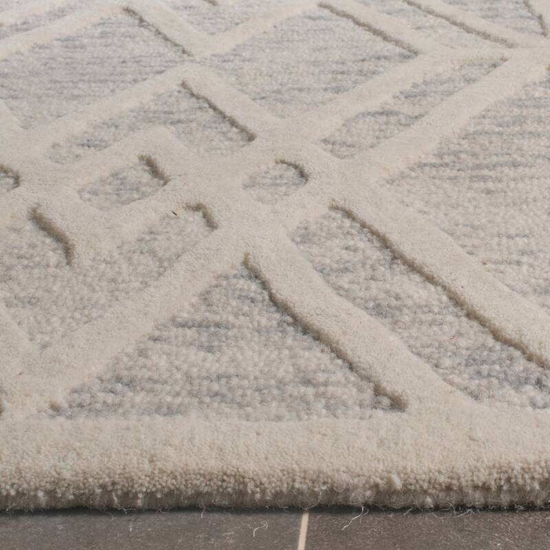 SAFAVIEH Handmade Cambridge Chieko Modern Wool Rug