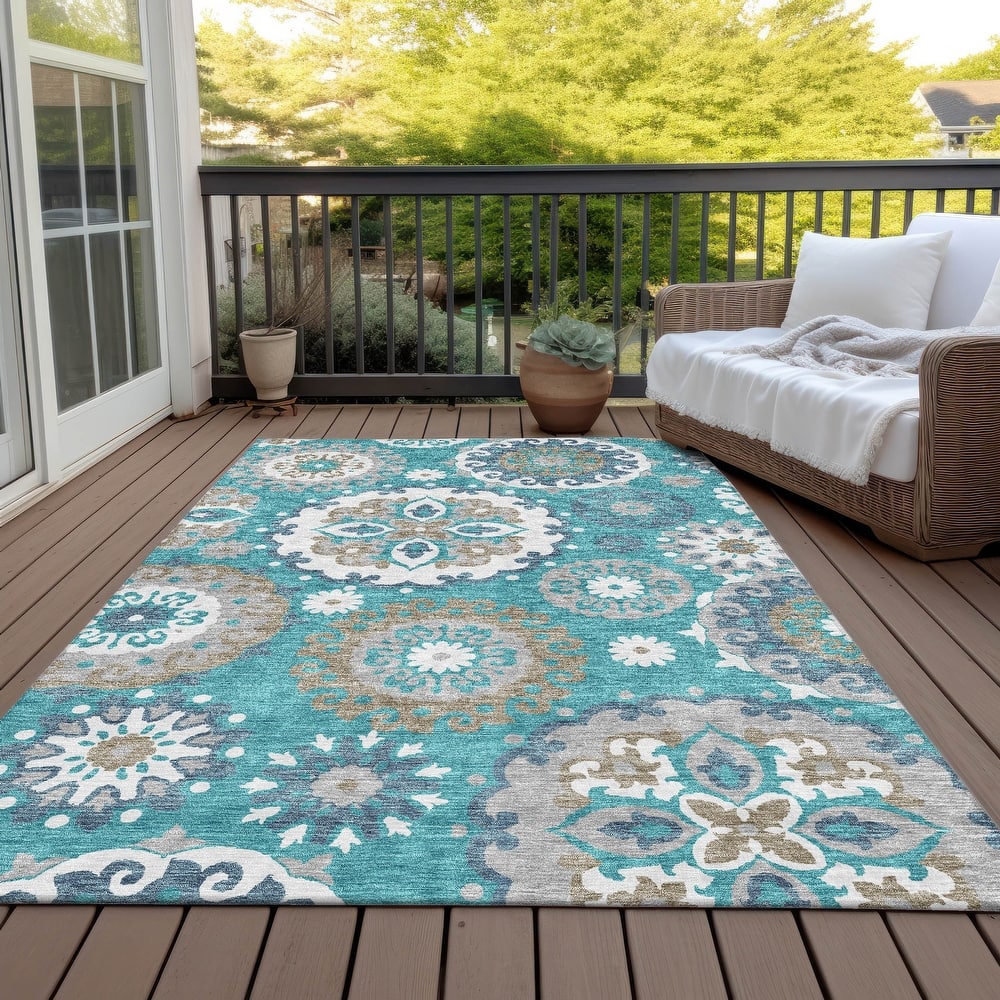 Machine Washable Indoor/ Outdoor Chantille Casual Medallion Rug