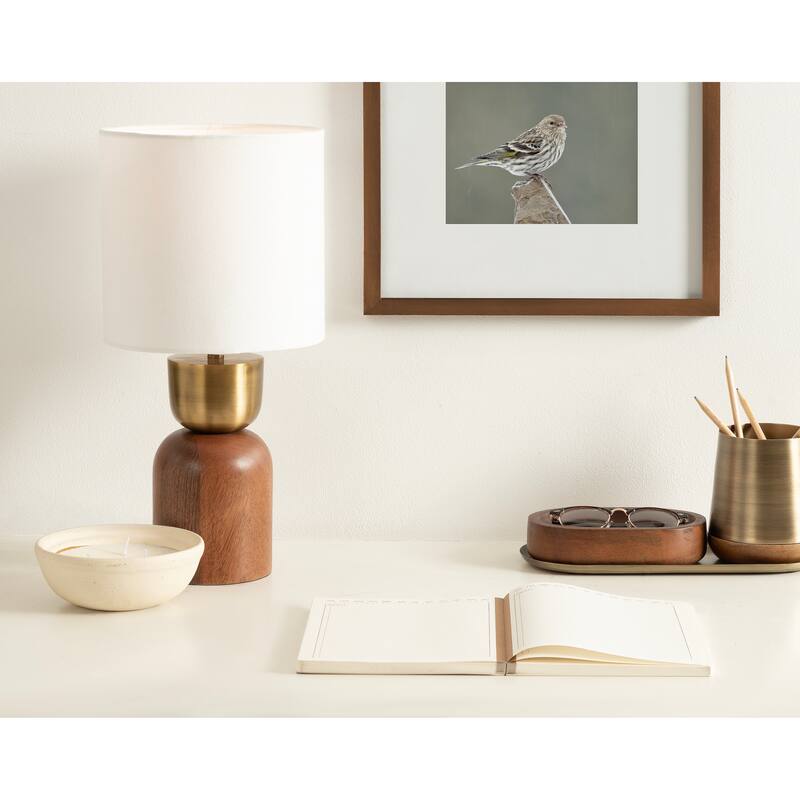 Kate and Laurel Marley Table Lamp - 8x8x17