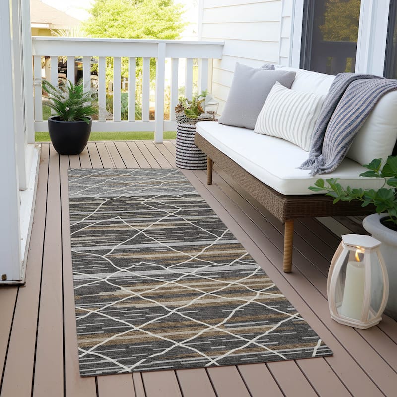 Machine Washable Indoor/ Outdoor Modern Global Chantille Rug