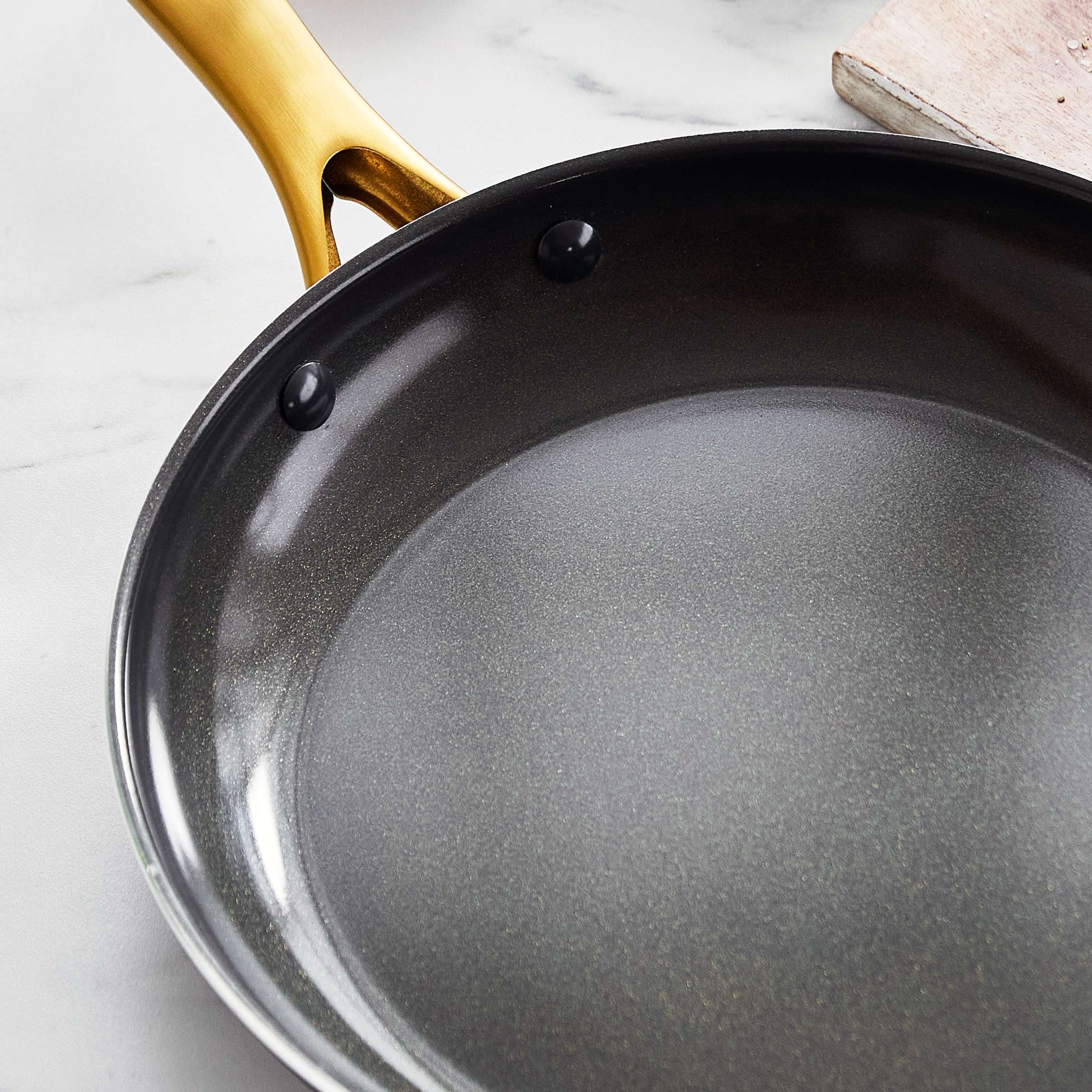 Blue Diamond Ceramic Nonstick 14 inch Open Frying Pan with Helper