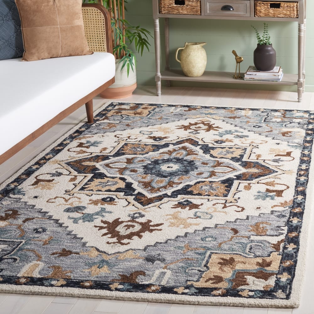 SAFAVIEH Handmade Heritage Ombre Traditional Wool Rug