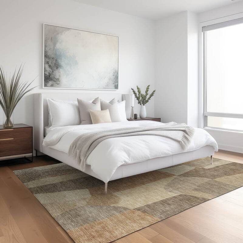 Machine Washable Indoor/ Outdoor Contemporary Layers Chantille Rug