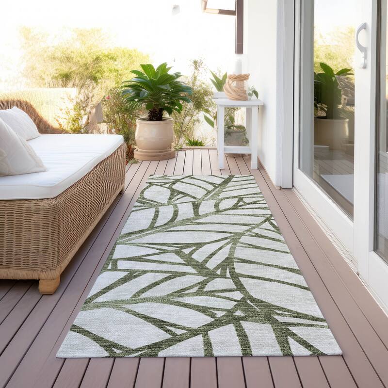 Machine Washable Indoor/ Outdoor Chantille Modern Palms Rug - Olive - 2'3" x 7'6"
