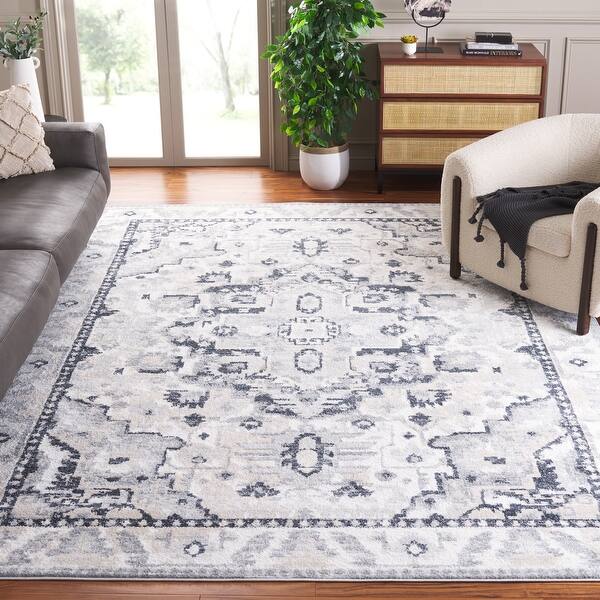 slide 2 of 13, SAFAVIEH Layla Keren Shabby Chic Farmhouse Rug
