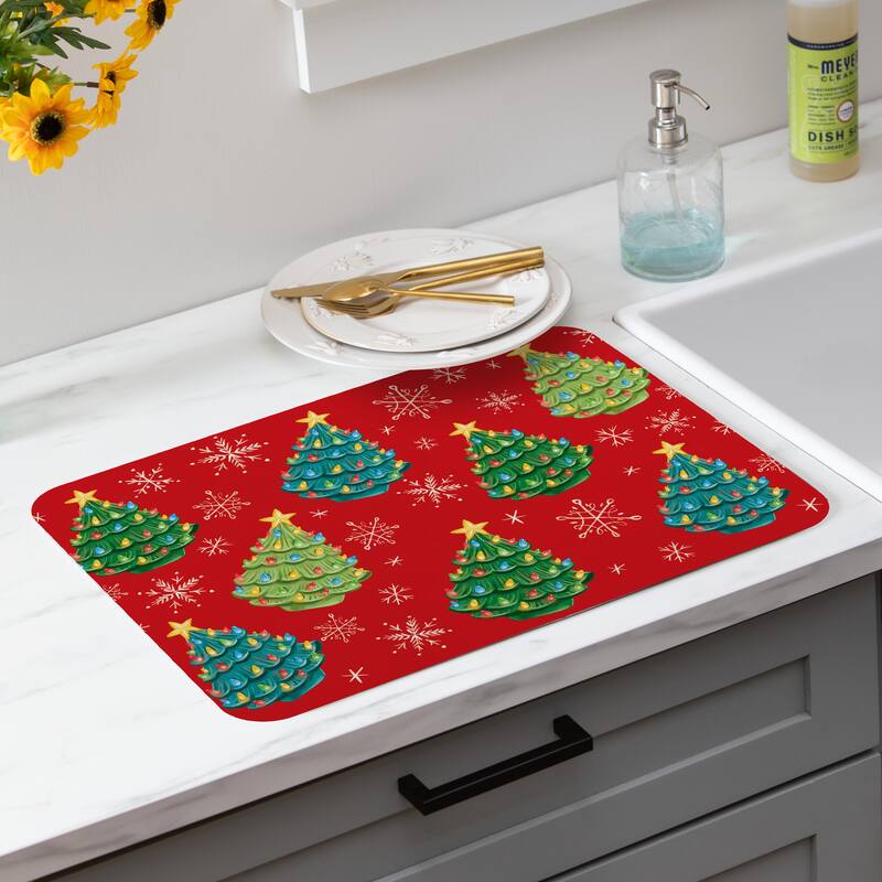 Nostalgia Christmas Tree Drying Mat - 20" x 15"