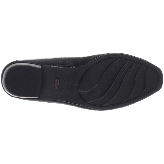 clarks women's timeless loafer