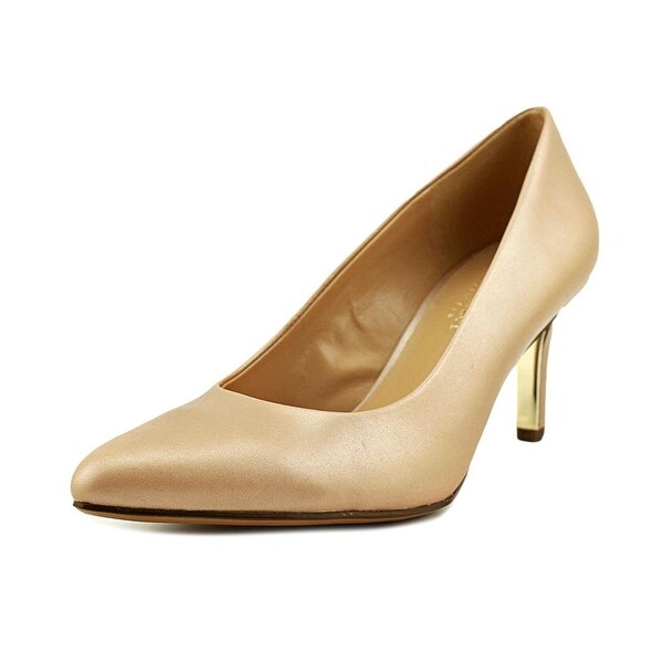 naturalizer pointed toe pump