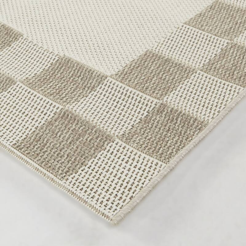 Tabor Checkered Border Indoor/Outdoor Area Rug