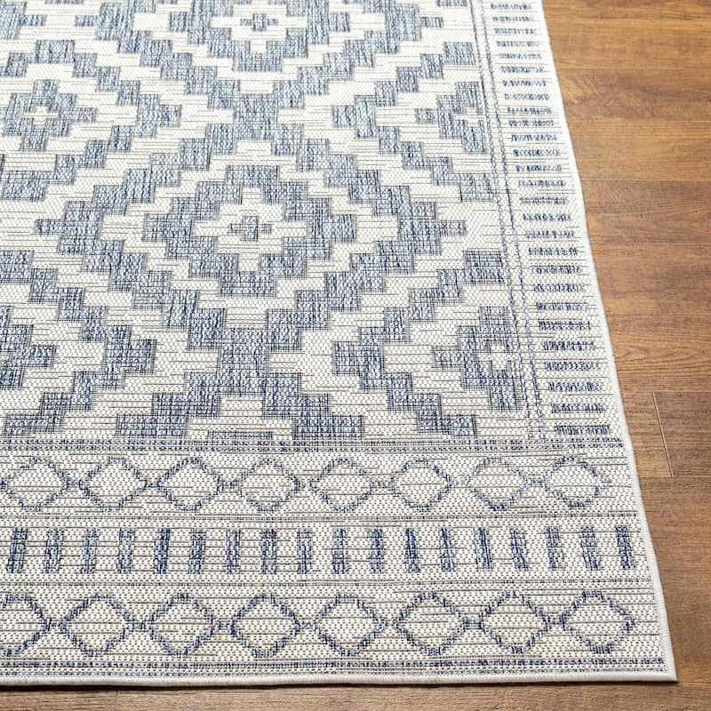 Artistic Weavers Aradra Global Diamond Indoor/ Outdoor Area Rug
