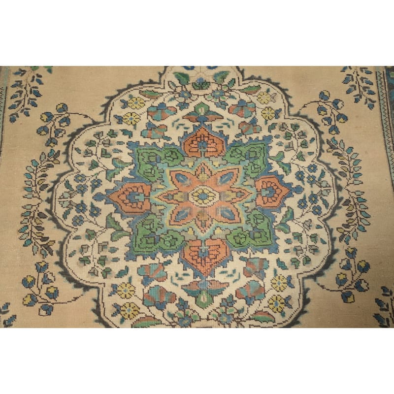 Hand Knotted Oriental 100% Wool Carpet Traditional Floral Beige & Ivories Tabriz Area Rug - 6' 5'' X 4' 8''