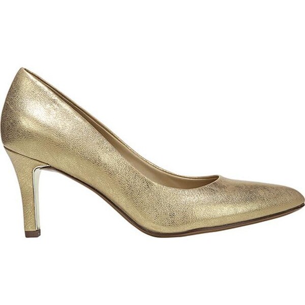 naturalizer gold pumps