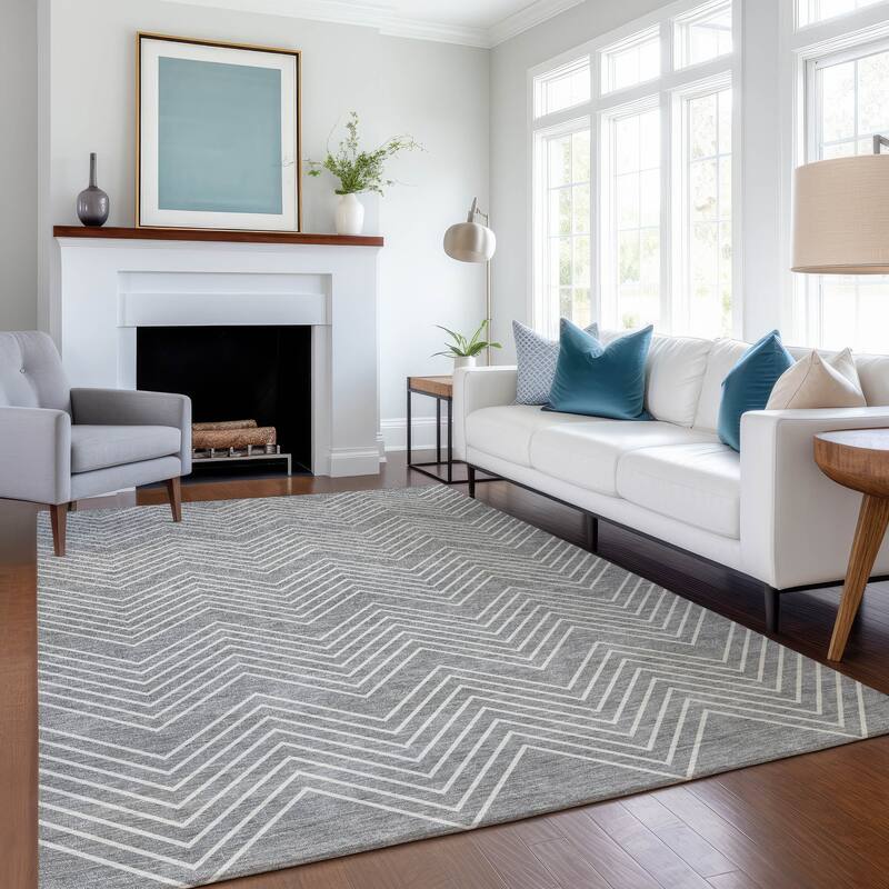 Machine Washable Indoor/ Outdoor Modern Chevron Chantille Rug
