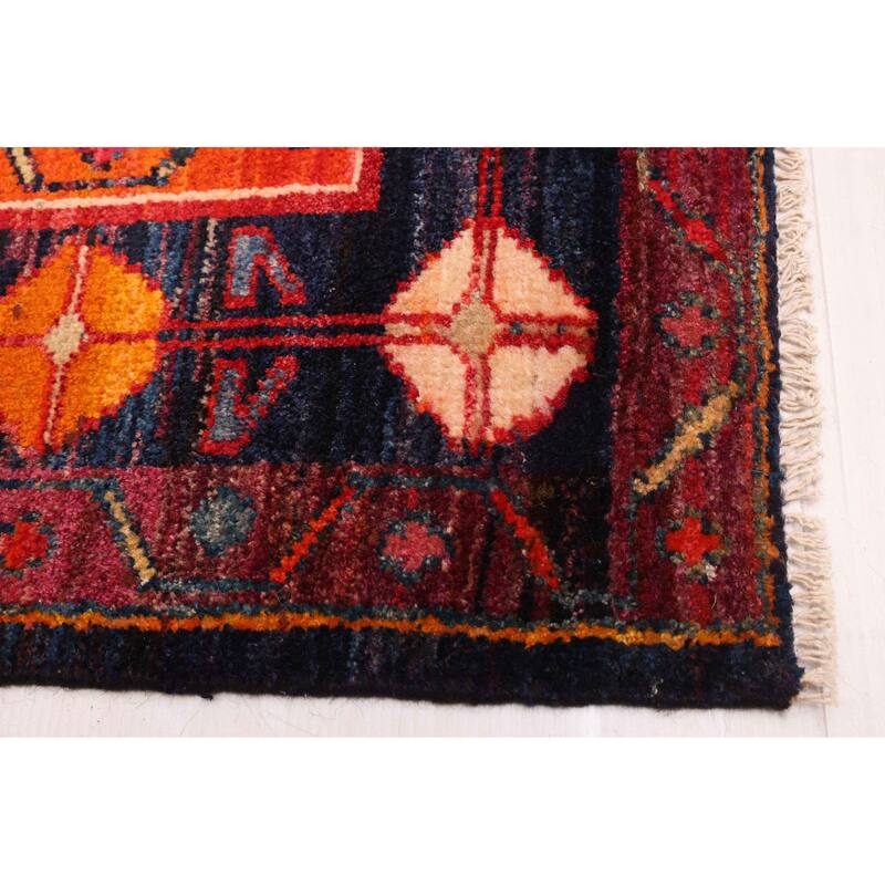 ECARPETGALLERY Hand-knotted Melis Red Wool Rug - 3'7 x 9'9